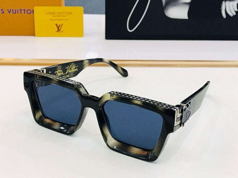 LV Sunglasses 440